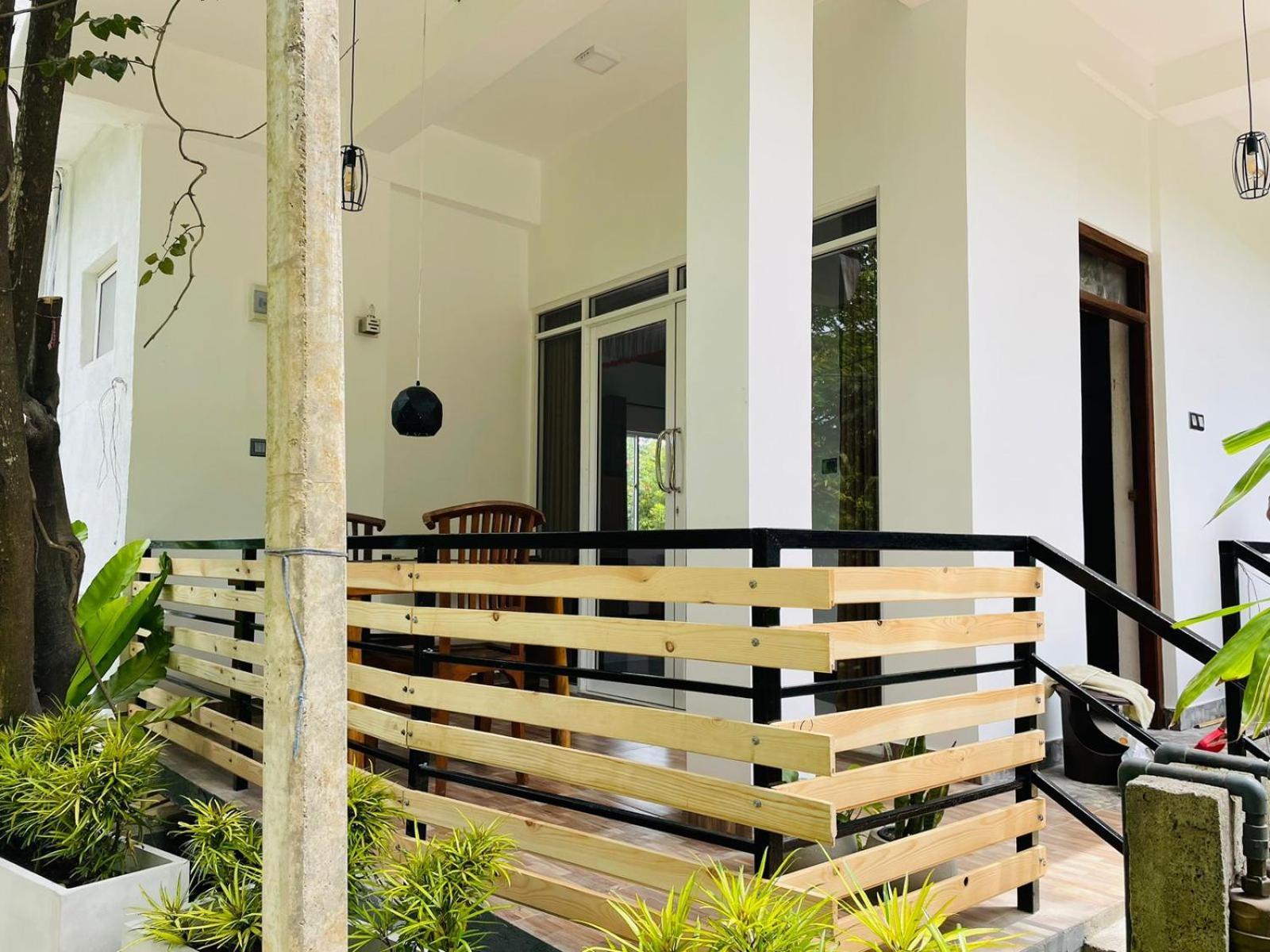 Dhanudi Homestay Ella Bagian luar foto