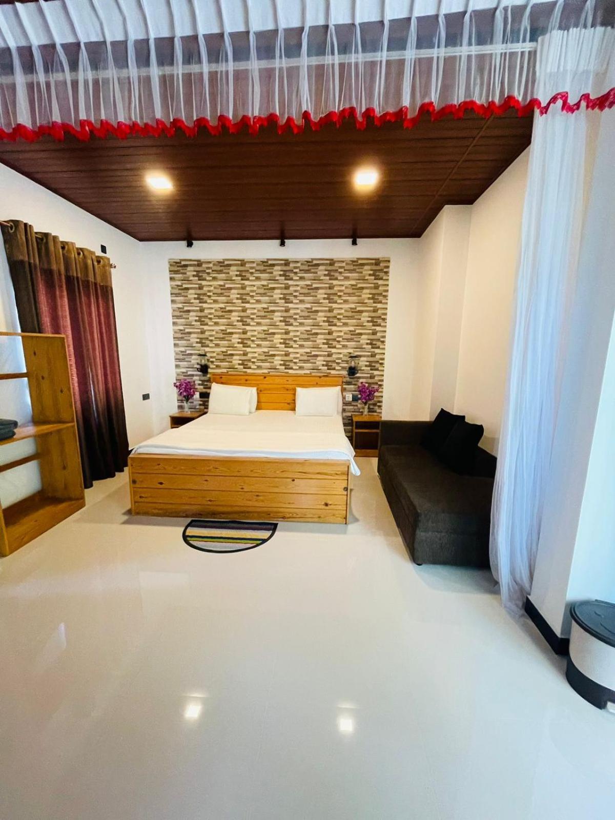 Dhanudi Homestay Ella Bagian luar foto