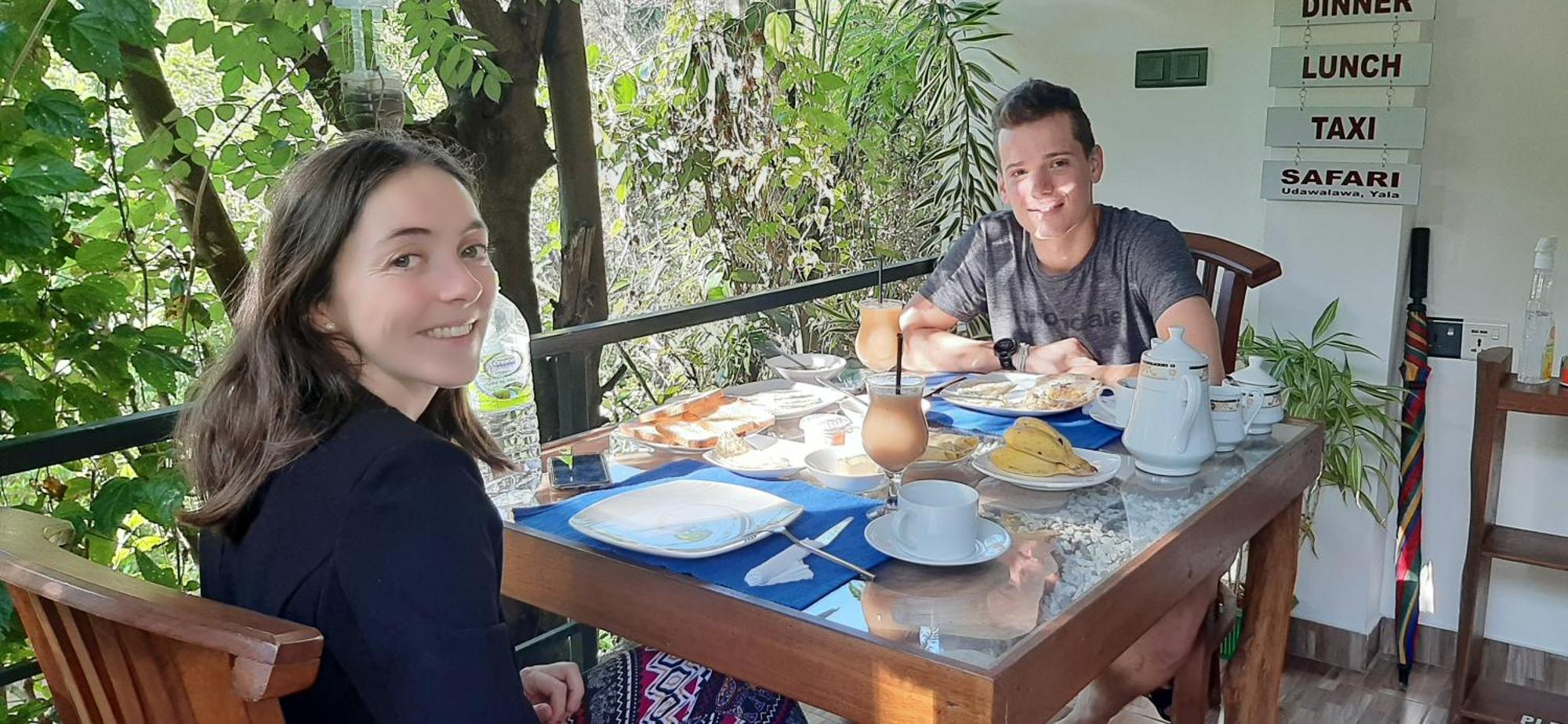 Dhanudi Homestay Ella Bagian luar foto